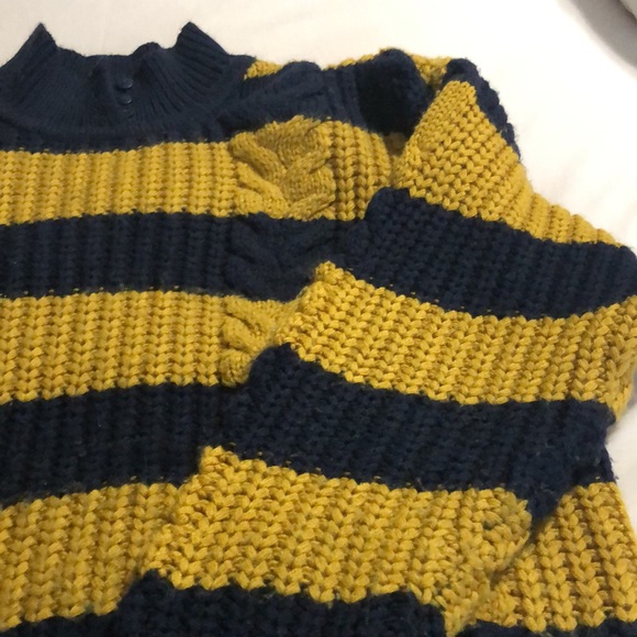 Bold Stripes & Super Warm Sweater - Picture 3 of 5